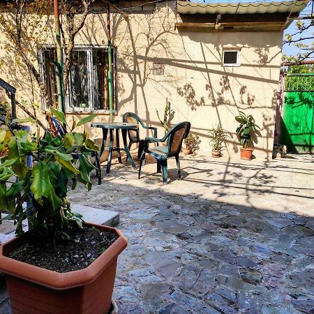 Guesthouse Ttt Tbilisi Exterior foto