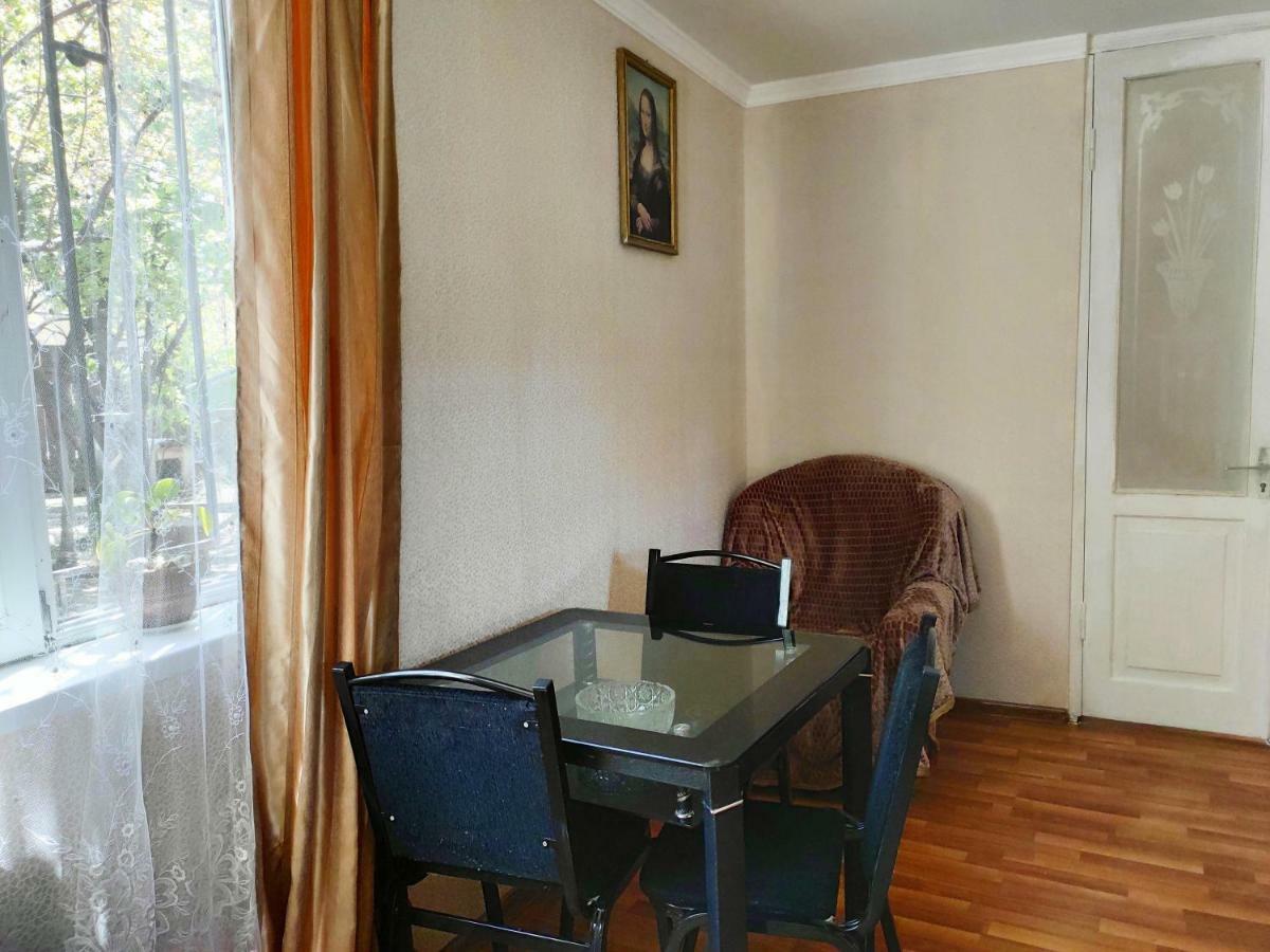 Guesthouse Ttt Tbilisi Exterior foto